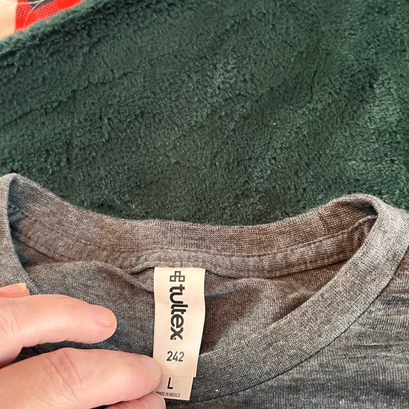 Christmas Calories Don’t Count Long sleeve tshirt size large - Picture 4 of 5